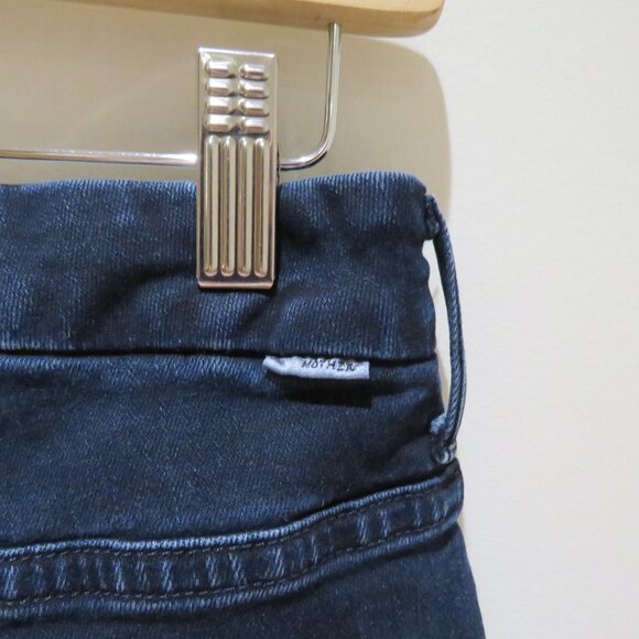 MOTHER The Pixie Ankle Fray in Holding Hands Dark Wash - Size 25 - Picture 9 of 12